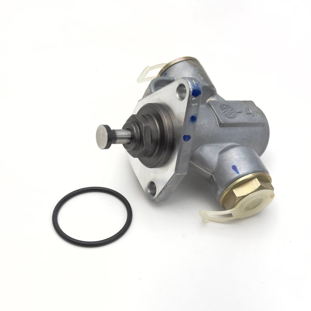 0-440-008-201 | Genuine International® Low Pressure Fuel Pump