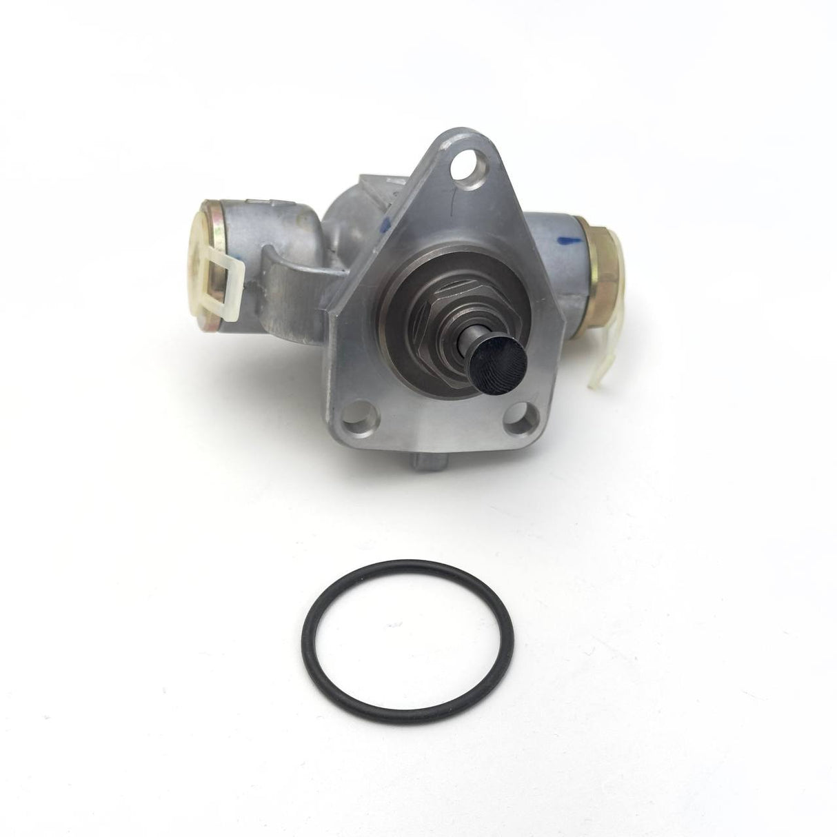 0-440-008-201 | Genuine International® Low Pressure Fuel Pump