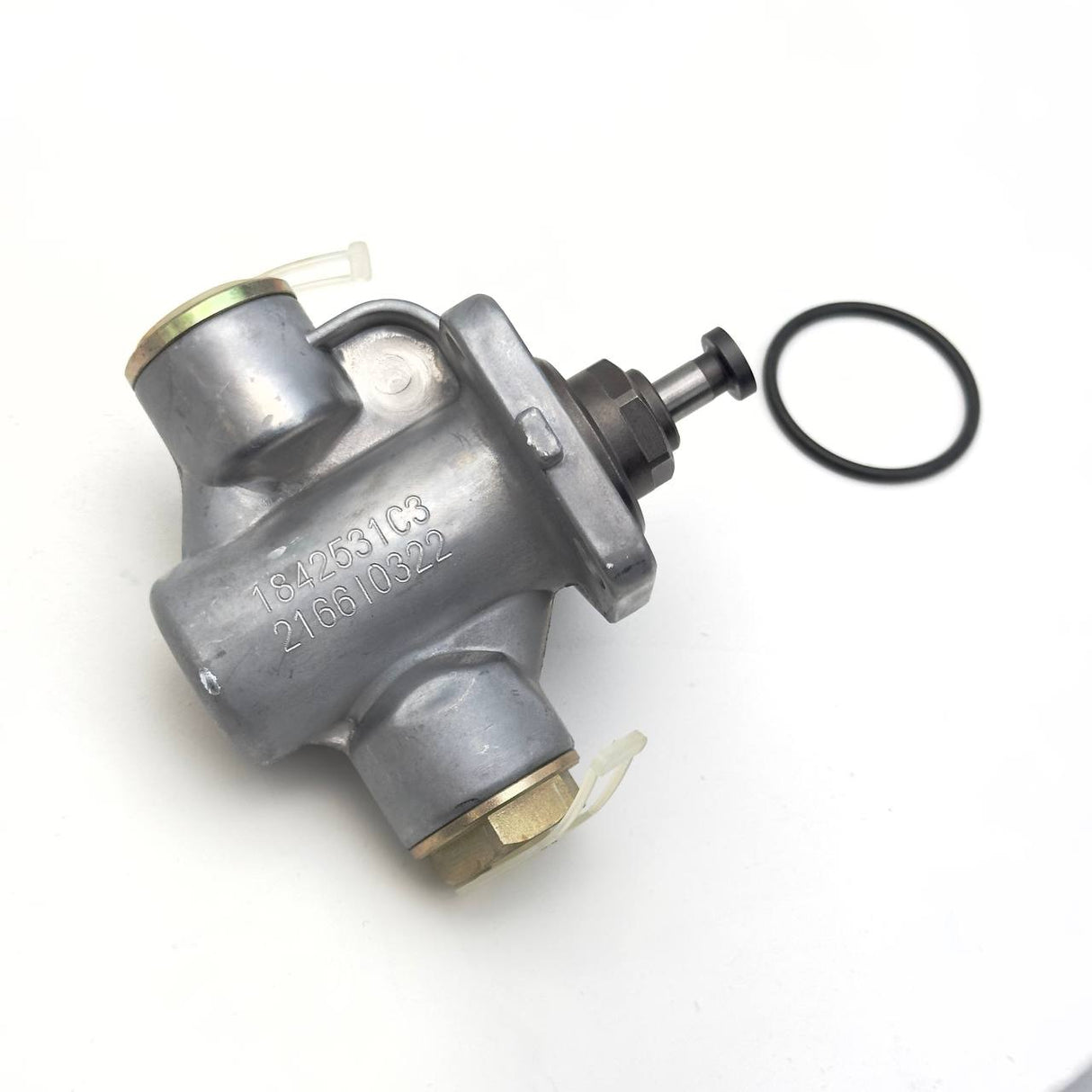 0-440-008-201 | Genuine International® Low Pressure Fuel Pump