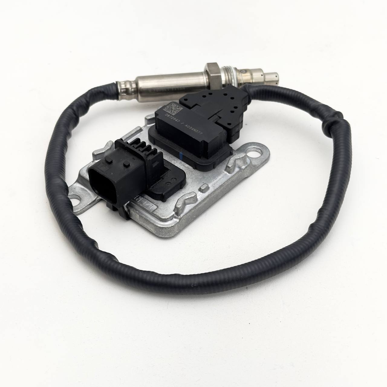 1906307 | Genuine Cummins® NOx Nitrogen Oixide Sensor