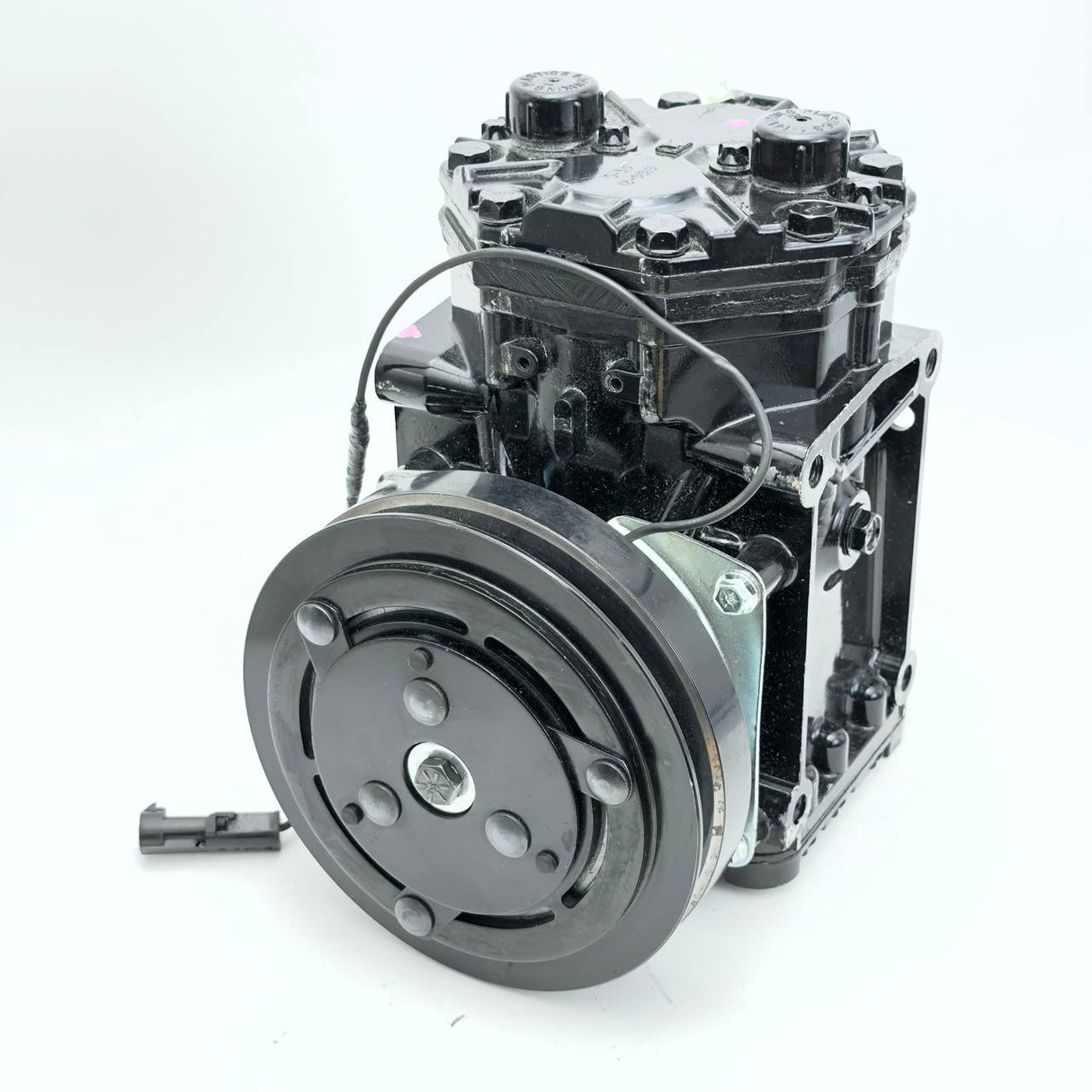 4130-01-267-0199 | York® A/C Compressor With Pulley