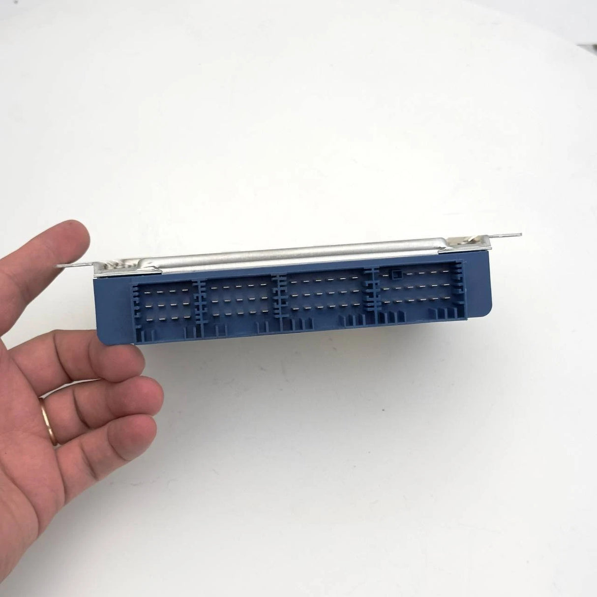 Q27-1040-301 | Genuine Bendix® ECM ABS Control Module EC-80