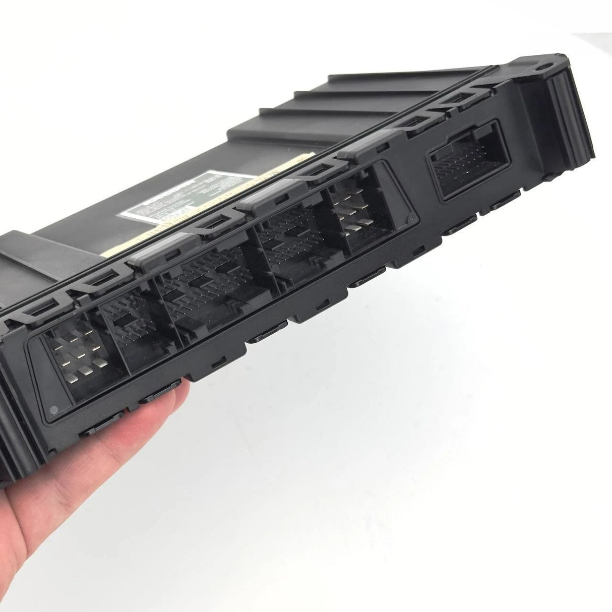 Q21-1139-019-019 | Genuine Paccar® VECU2 Cab Control Module