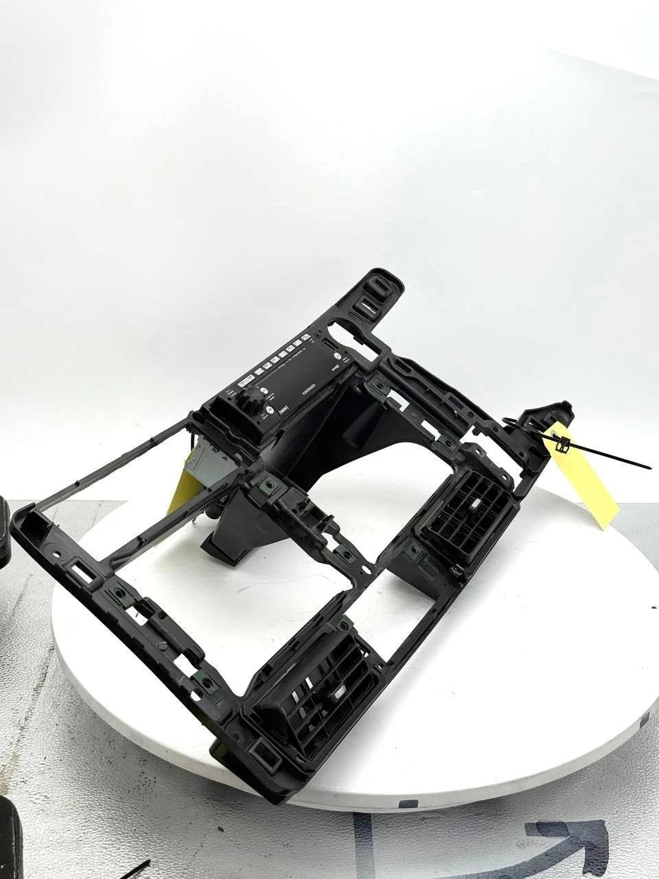 S77-1039-2901 | Genuine Kenworth® B-Panel Reinforcement Dash Panel