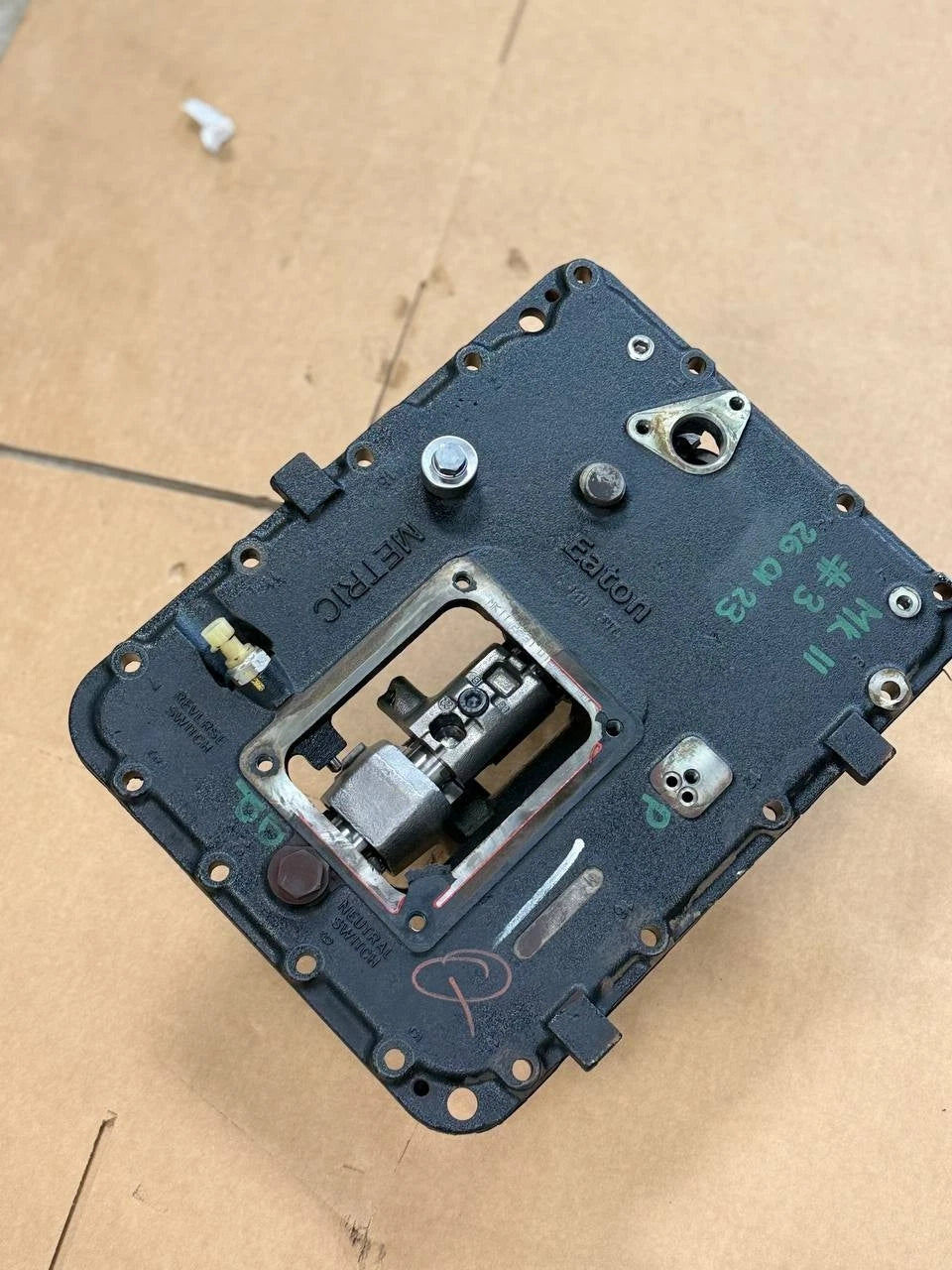 4302150 | Genuine Eaton® Shift Bar HSG Assy (FRO) Housing Kit