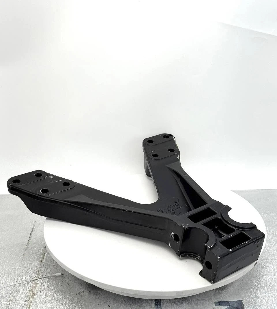 K272-191 | Genuine Kenworth® Aluminum Center Frame Bracket