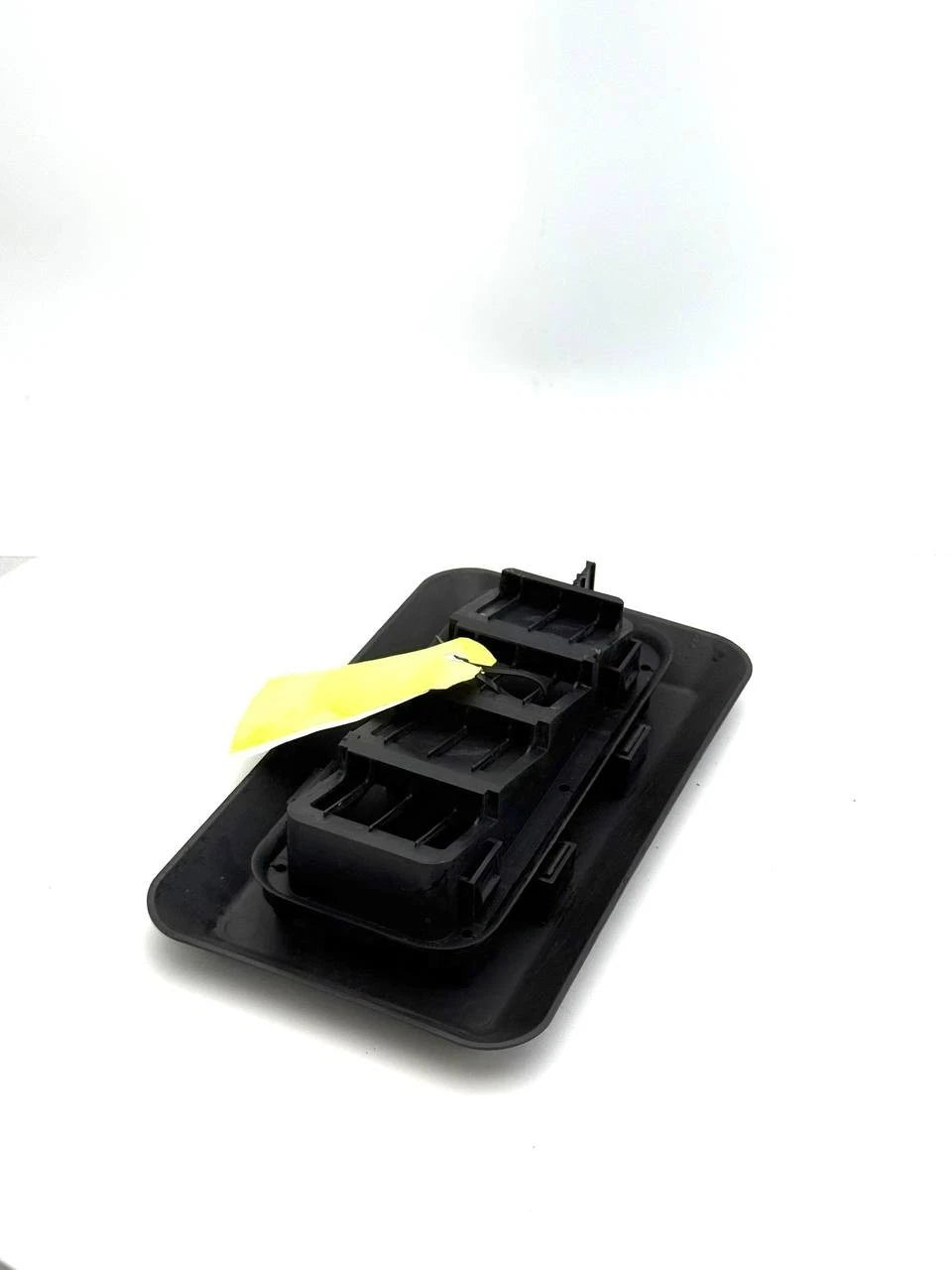 F25-1003 | Genuine Paccar® Cab Air Vent