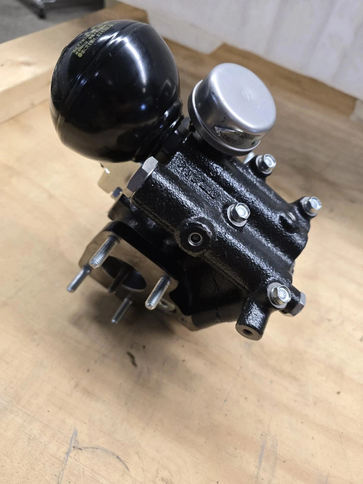 8-97532-751-0 | Genuine Isuzu Hydraulic Brake Booster For NQR, NRR