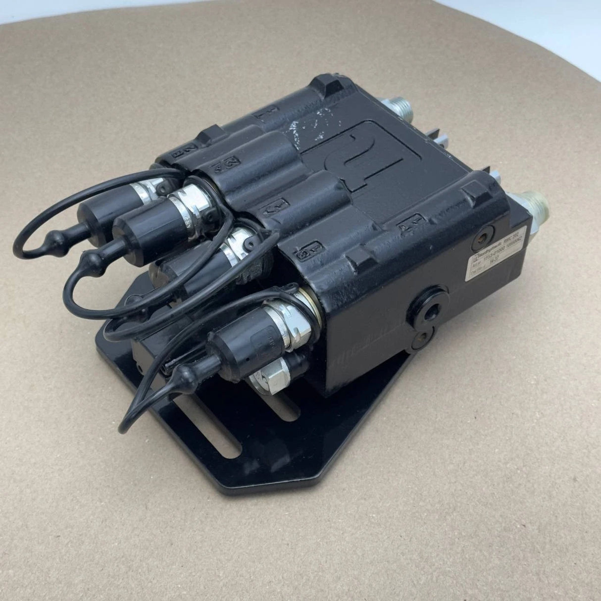 10550062 | Genuine CNH® Control Valve For New Holland T4030F, T4050F