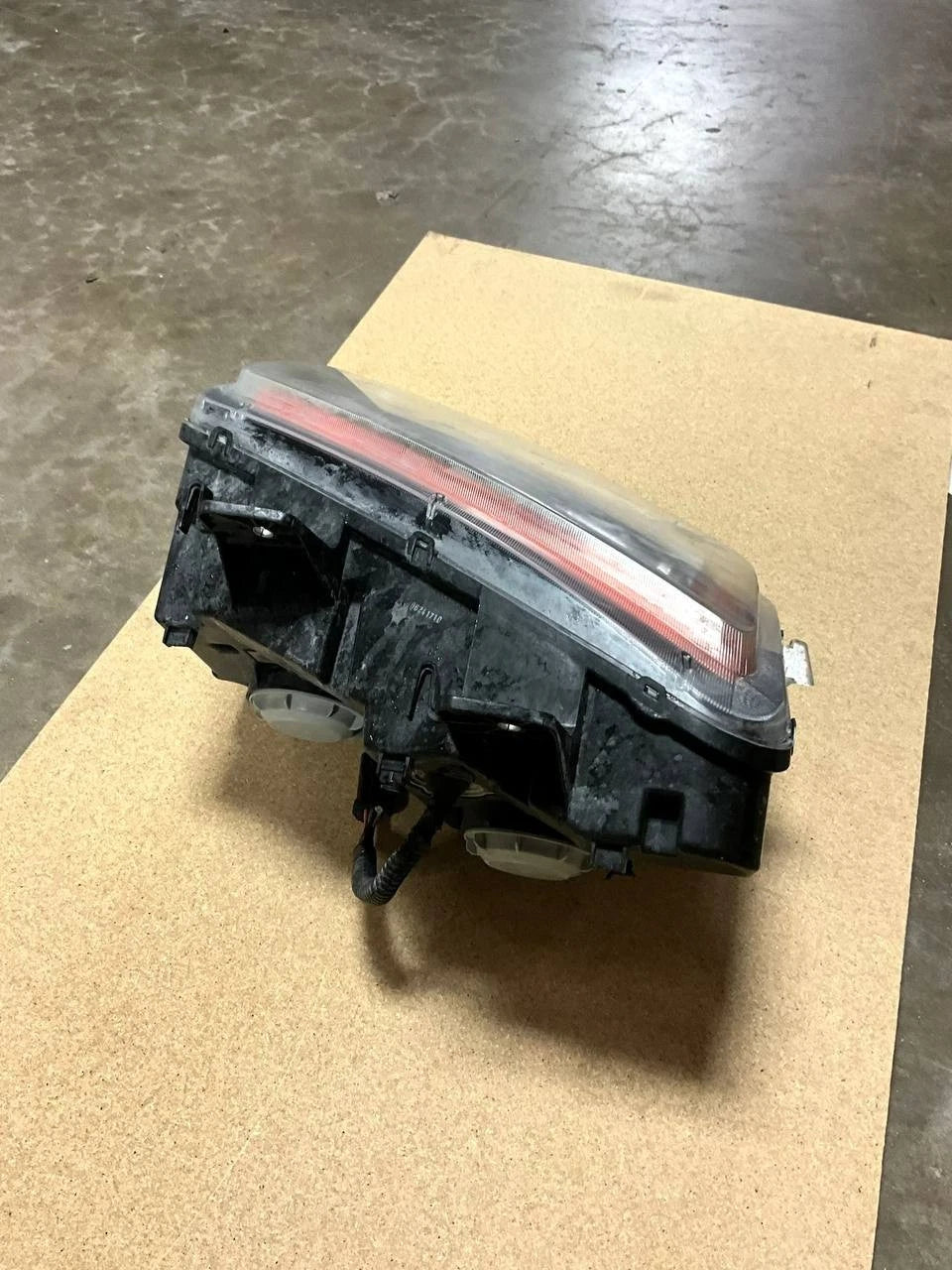 4060785C92 | Genuine International® Light, HD, LED Signal Composite, Right Hand