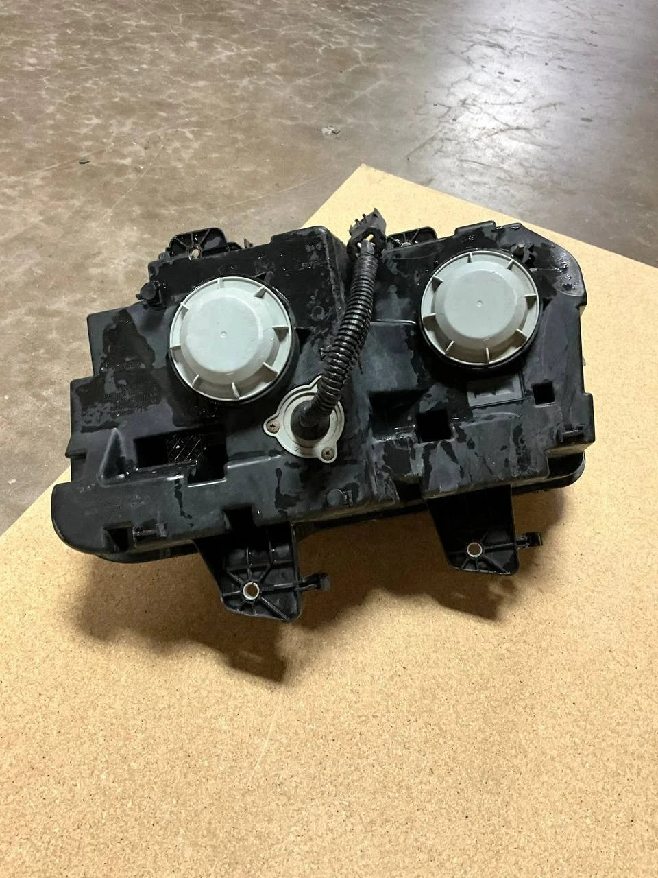 4060785C92 | Genuine International® Light, HD, LED Signal Composite, Right Hand