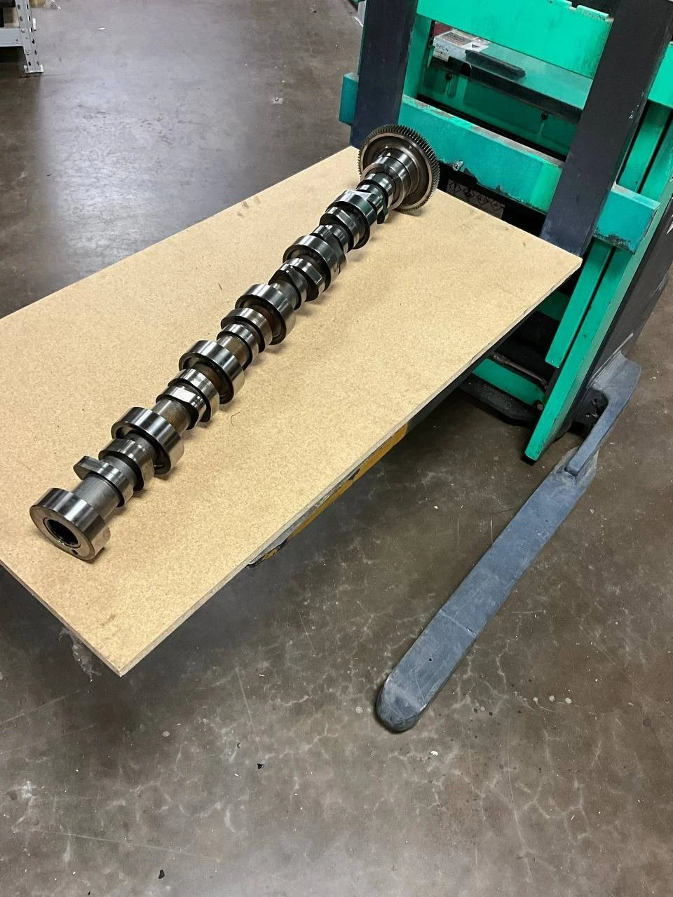 2261325 | Genuine Paccar® Engine Camshaft MX-13 EPA21, EPA17