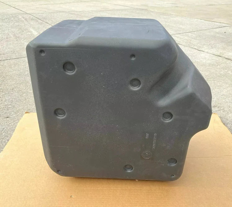 A04-33161-005 | Genuine Freightliner® Diesel Exhaust Fluid (DEF) Tank 23 Gal