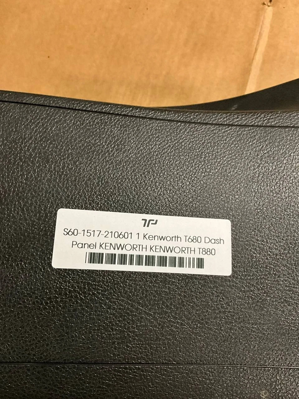 S60-1517-210601 | Genuine Kenworth® Column Cover Dash Panel