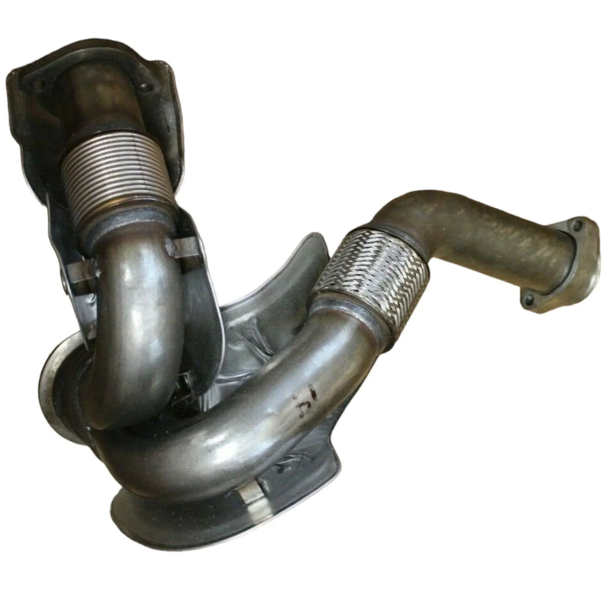679023 | Genuine International® Left Exhaust Tube