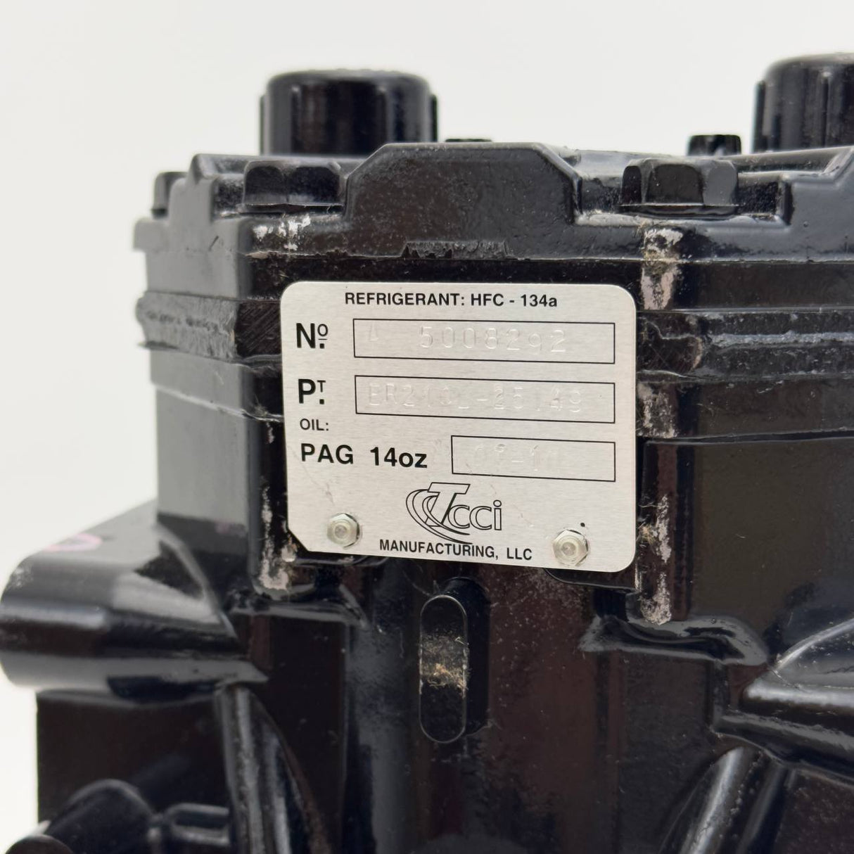 1924004C1 Genuine International® A/C Air Conditioner Compressor