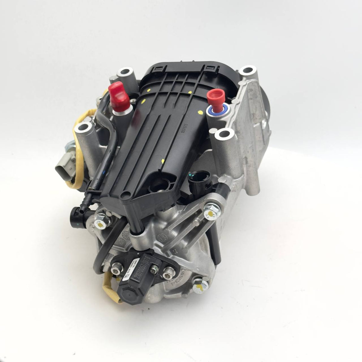 1951944 | Genuine Paccar® Model Fuel Filter For MX13 ESI