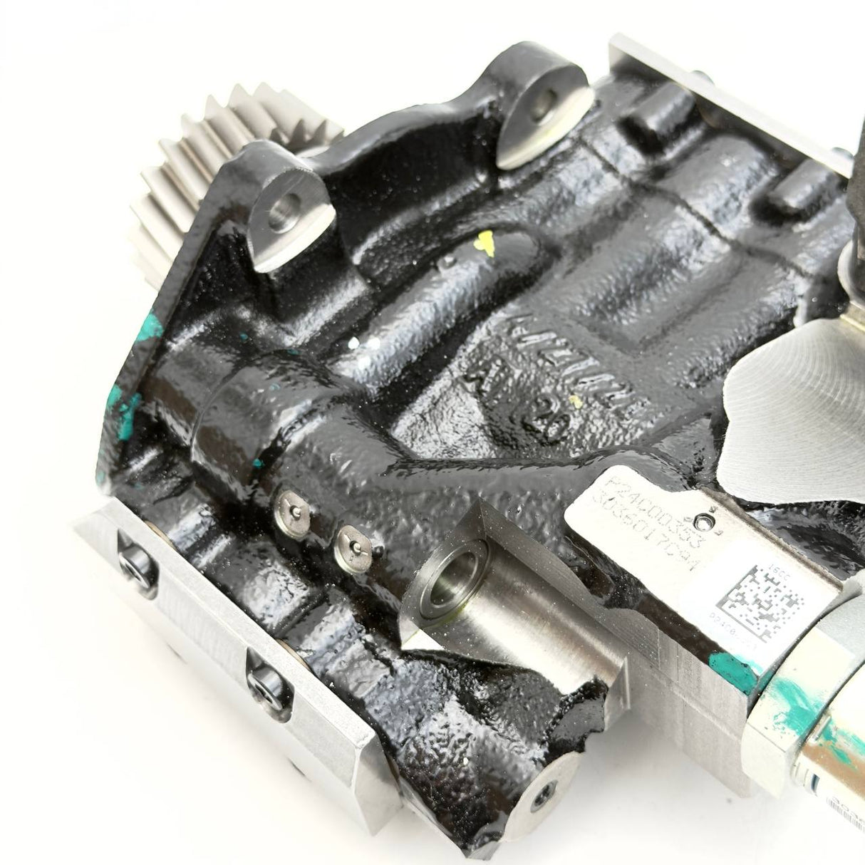 5011338R91 | Genuine International® High Pressure Oil Pump