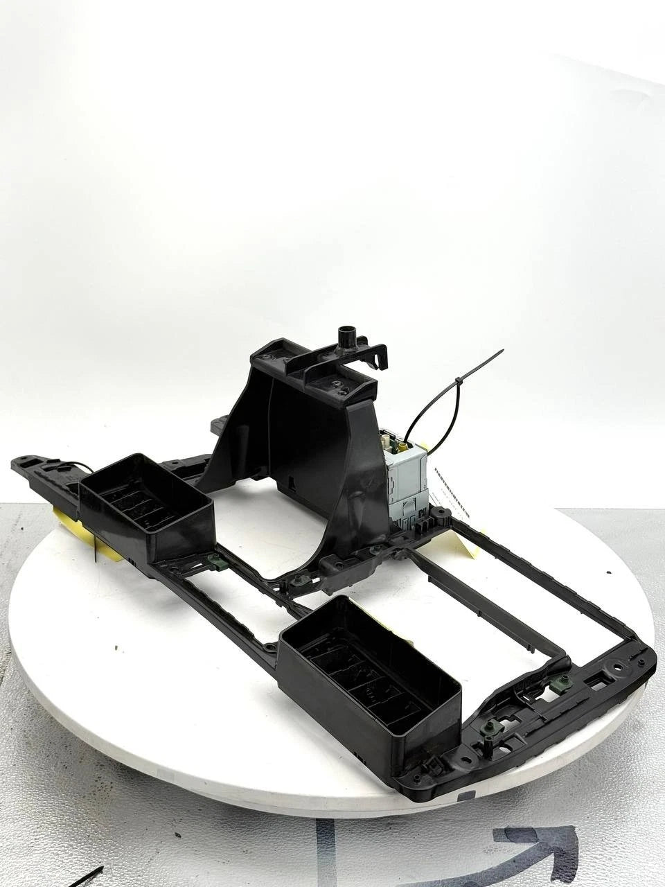 S77-1039-2901 | Genuine Kenworth® B-Panel Reinforcement Dash Panel