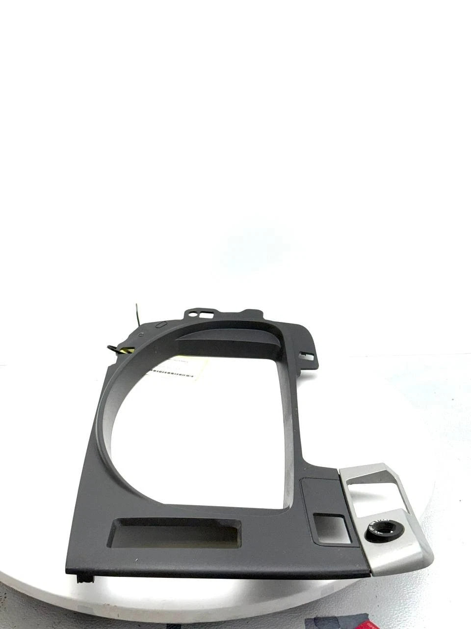 S18-1050-1C2761 | Genuine Kenworth® Dash Panel Trim