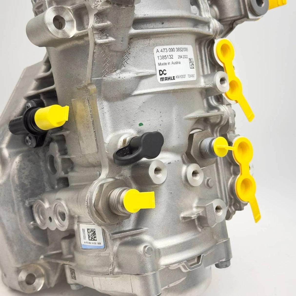 4730904352 | Genuine Detroit Diesel® Fuel Filter Housing