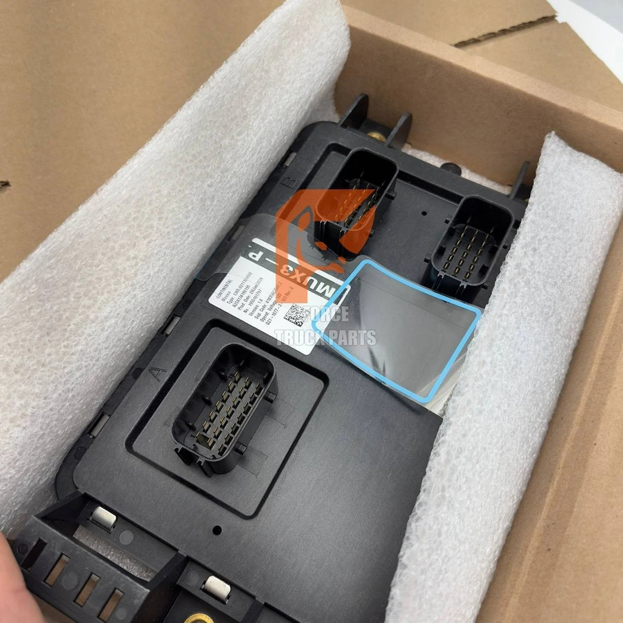 Q21-1077-2-103 | Genuine Paccar® Chassis Control Module MUX3