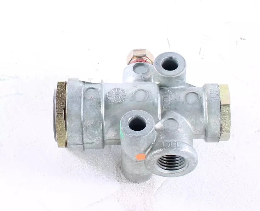 800141 | Genuine Bendix® RV-3 Pressure Reducing Valve